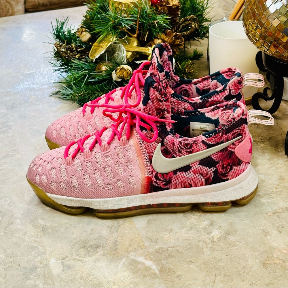 Men’s NIKE KD Kevin Durant 35 Pink Roses Shoes RARE 843392-010 Size 7